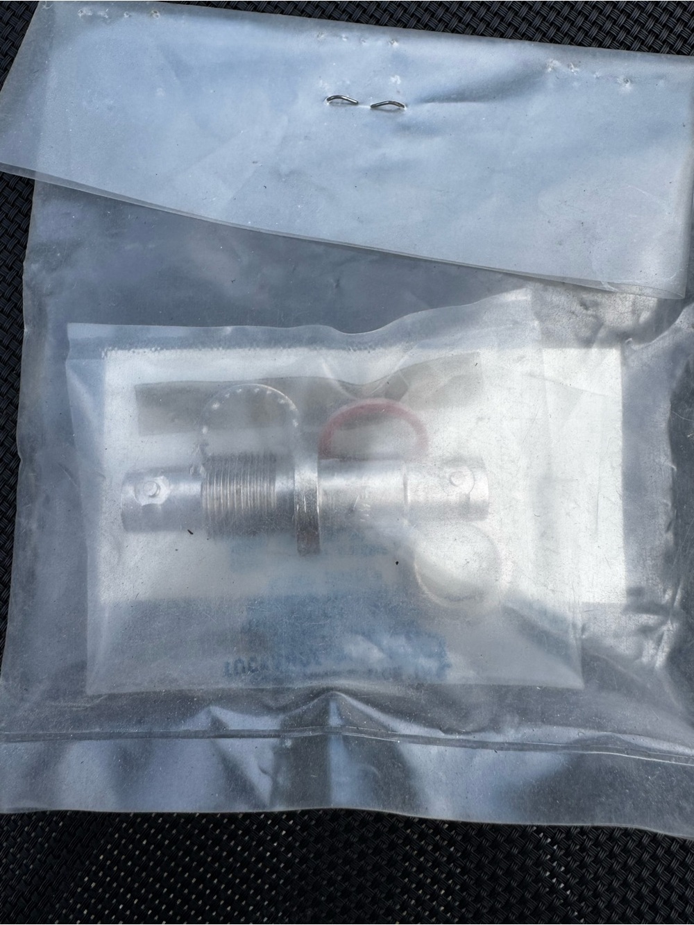 Kings 1709-1 RF BCN Bulkhead
Connector SHV Male-Male 5KV DC